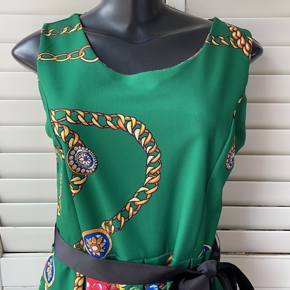 NEW COLLECTION green flowered dress - Picture 4 of 6